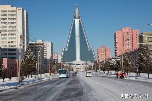 朝鲜平壤风景（朝鲜平壤离中国哪个城市最近）