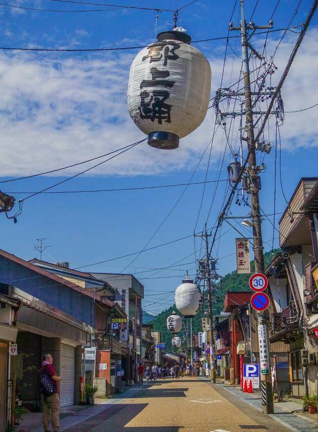 日本平均月薪多少人民币（日本人月薪多少人民币）