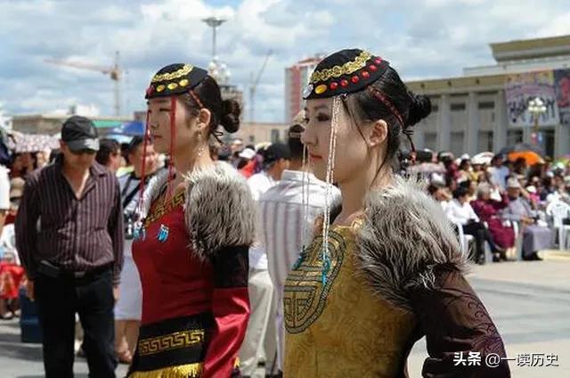 中国的蒙古族怎么看待外蒙古（蒙古国人怎么看待中国人）