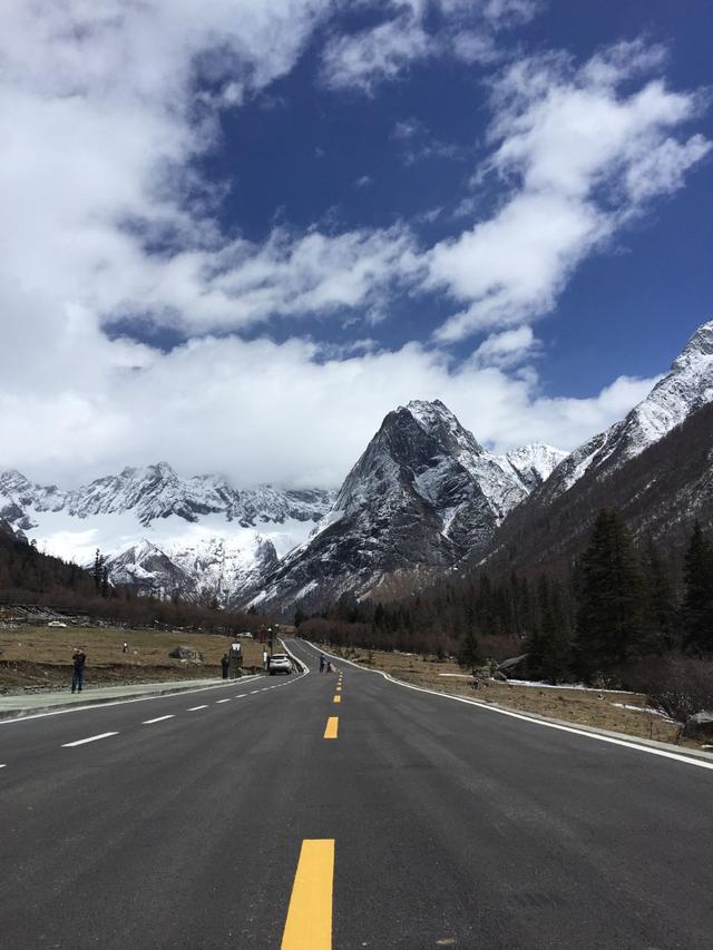 跨省旅游现在是限制团游和自驾游还是只限制团游呢？情况是怎样的？