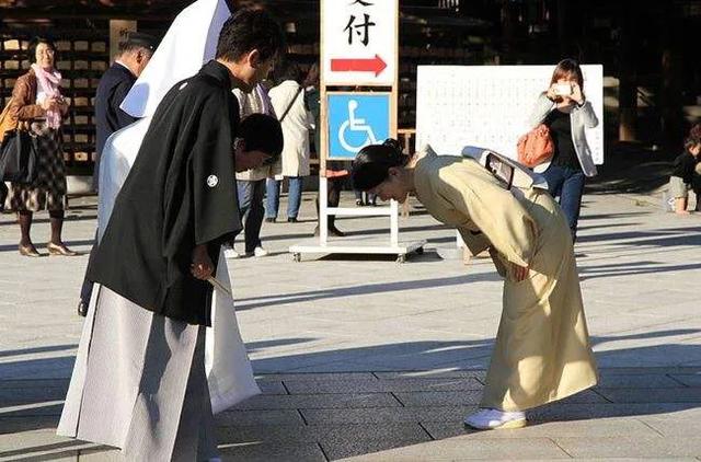 日本平均月薪多少人民币（日本人月薪多少人民币）