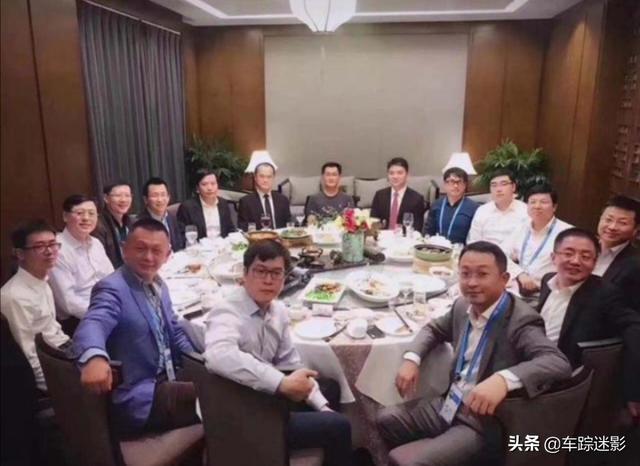 如何看待黄峥卸任拼多多，原陈磊接任，黄峥继续担任公司董事长？将对拼多多产生哪些影响？