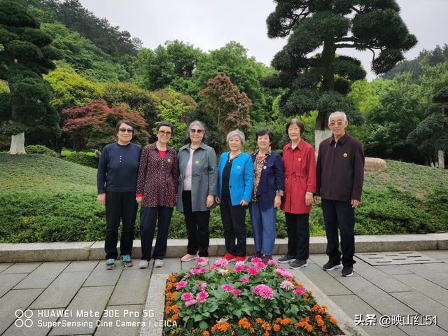 要不要带老人去旅游（老年人几岁不能去旅游）