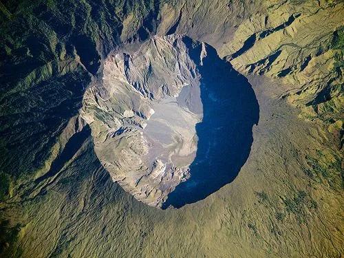 汤加火山引起无夏之年的说法、谁可以还原年的场景？